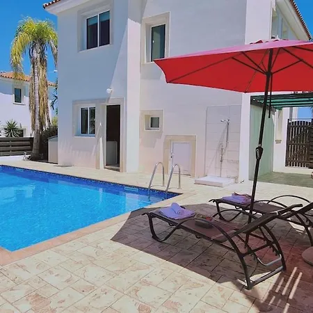 Sunny Bay Villa *
