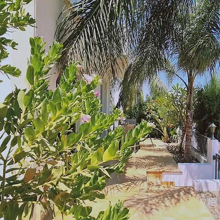 Sunny Bay וילה